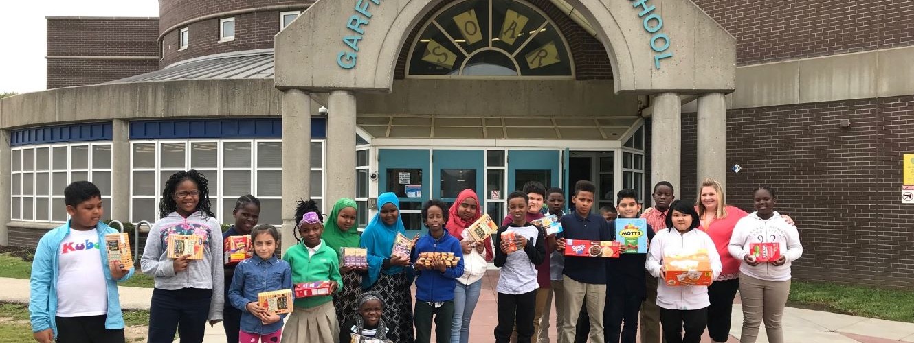 Garfield Elementary School snack drive photo